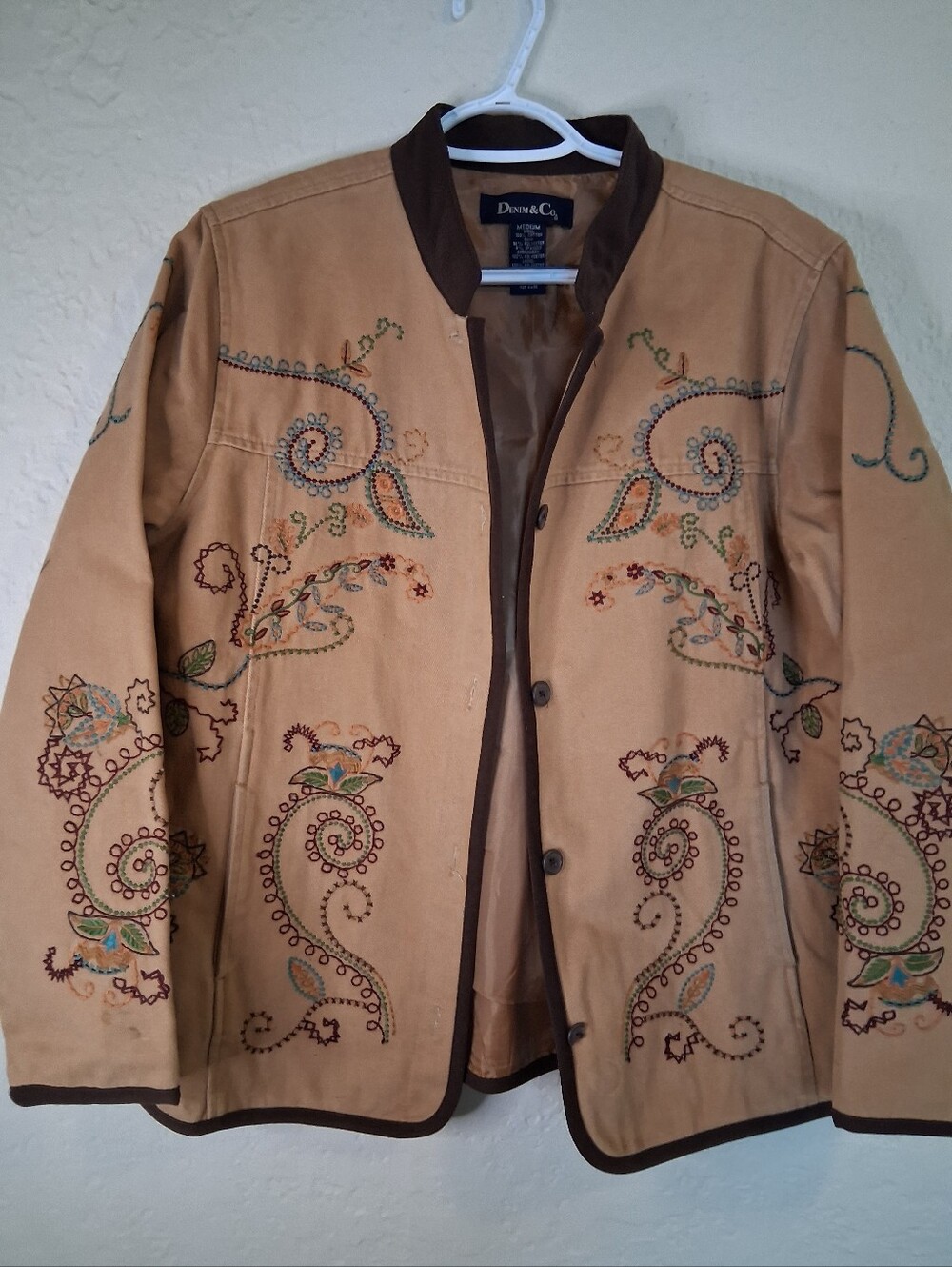 Denim &  Co Women's Tan Canvas Embroidered Jacket w/ Pockets Size Medium - Flaw
